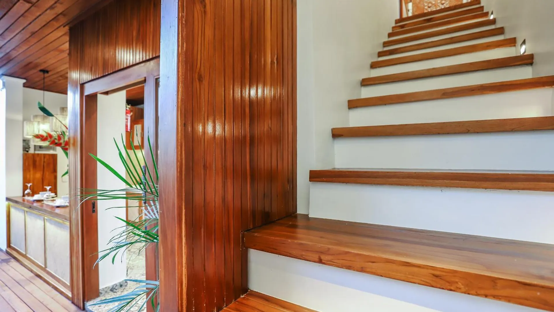 Villa Rasasvada - Bdr With Living Rm&Pool - Free Transport Ubud  0*, Ubud (Bali)